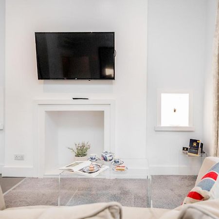 ווינדזור Castle Properties: The Sovereign 5 Bed Town House מראה חיצוני תמונה